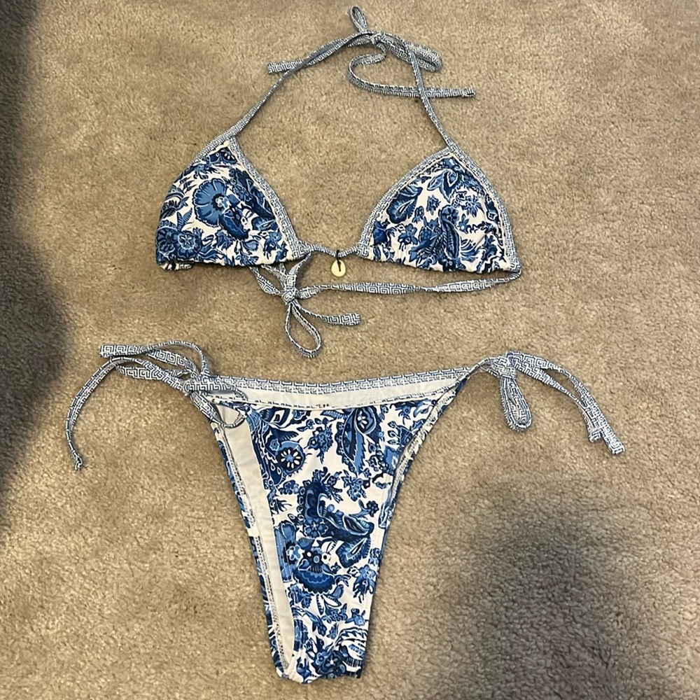 Blue floral triangle bikini